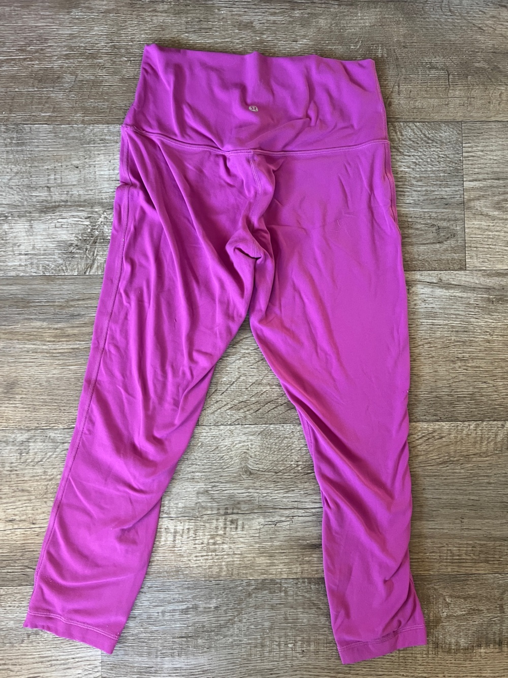 Lululemon Cropped Raspberry Leggings - Picture 5 of 6